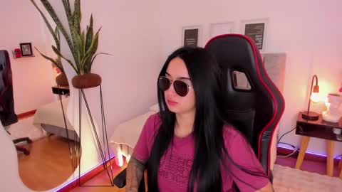 Snapshot of emmyevans1 chatting on February 2025 11:35:01 PM Emmy Evans  online show from February 2025 11:35:01 PM