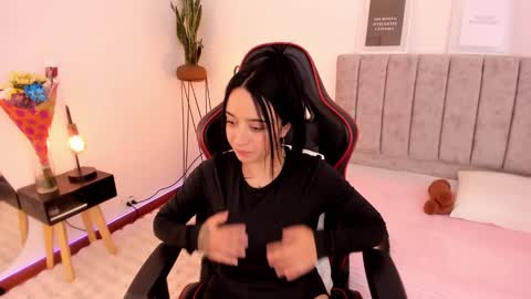 Snapshot of emmyevans1 chatting on March 2025 10:34:02 PM Emmy Evans  online show from March 2025 10:34:02 PM