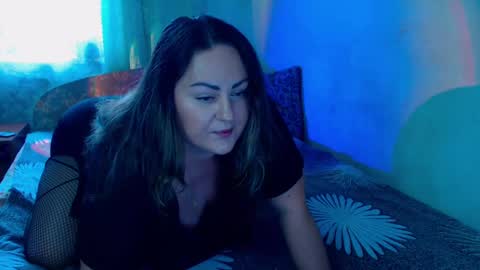 Snapshot of emmyxotty chatting on December 2024 10:25:01 AM Emmy online show from December 2024 10:25:01 AM