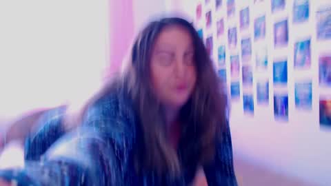 Snapshot of emmyxotty chatting on February 2025 10:36:02 AM Emmy online show from February 2025 10:36:02 AM