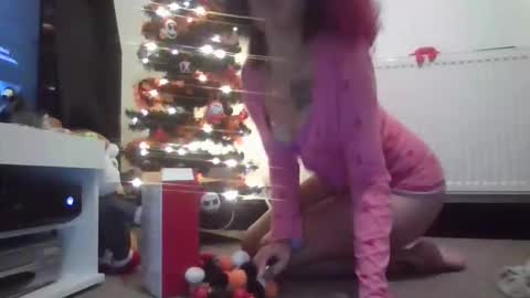 Snapshot of emokitty2003 chatting on November 2025 10:02:01 PM emokitty2003 online show from November 2025 10:02:01 PM