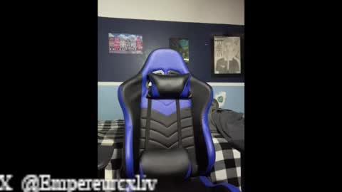 Snapshot of empereurcxliv chatting on March 2026 06:47:01 AM empereurcxliv online show from March 2026 06:47:01 AM