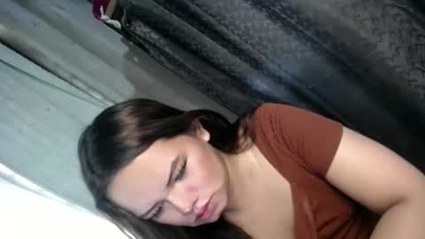 Snapshot of empressrheo chatting on October 2025 03:04:02 AM empressrheo online show from October 2025 03:04:02 AM