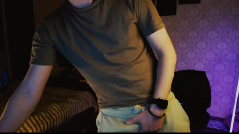 emveeboy96 online show from April 2026 08:09:01 PM