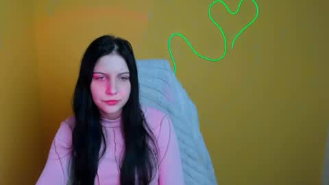 Emma online show from November 2025 08:19:02 PM