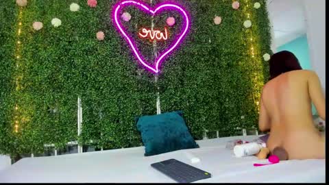 Snapshot of emy_0 chatting on December 2024 03:14:02 AM Emy online show from December 2024 03:14:02 AM