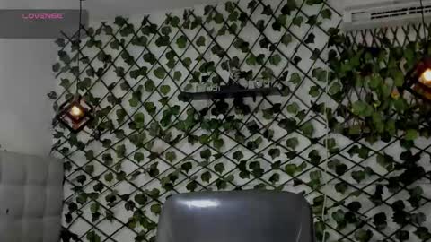 Snapshot of emy_0 chatting on January 2026 07:06:01 PM Emy online show from January 2026 07:06:01 PM