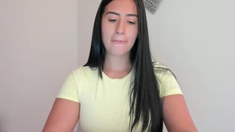 Snapshot of emy_danner chatting on January 2026 09:53:02 PM Emy And Danner online show from January 2026 09:53:02 PM