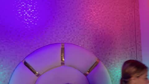 Snapshot of emy_rosse25 chatting on December 2025 11:41:01 AM Emy online show from December 2025 11:41:01 AM