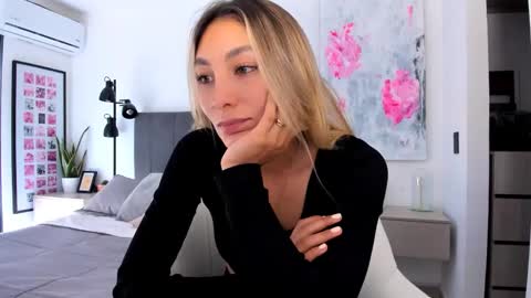 emyconneer online show from January 2025 04:33:01 PM