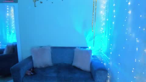 EMYLY  online show from March 2025 06:32:01 PM