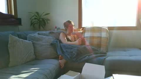 emyxxl online show from February 2026 08:23:01 PM