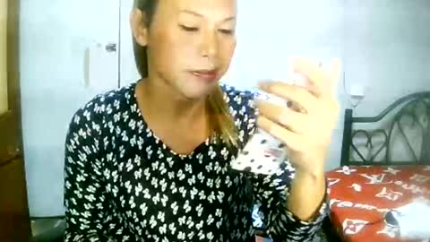 Snapshot of encantadats chatting on January 2025 10:08:02 PM CHUN LY online show from January 2025 10:08:02 PM