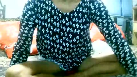 Snapshot of encantadats chatting on November 2025 10:41:02 PM CHUN LY online show from November 2025 10:41:02 PM