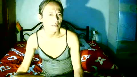 Snapshot of encantadats chatting on June 2026 06:59:01 AM CHUN LY online show from June 2026 06:59:01 AM