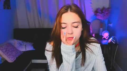 enchanted_bella online show from November 2025 01:55:01 PM