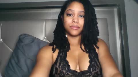 Snapshot of enchantressayira chatting on October 2025 08:31:02 AM Queen Ayira online show from October 2025 08:31:02 AM