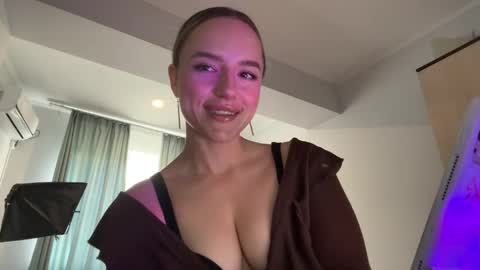 Snapshot of endlessvelour chatting on May 2026 09:27:01 AM endlessvelour online show from May 2026 09:27:01 AM