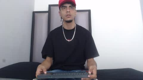 endrick_23 online show from April 2026 03:40:02 AM