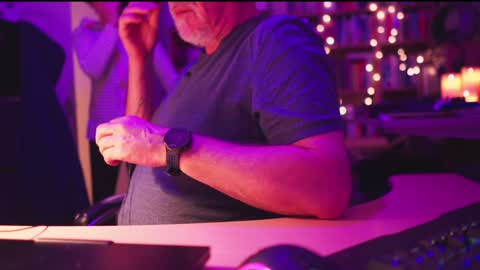 uk online show from December 2024 08:15:01 PM