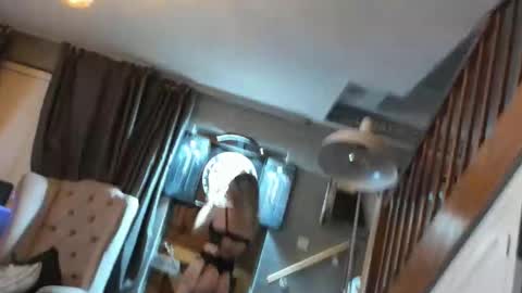 englishcouple81 online show from October 2025 12:32:01 AM