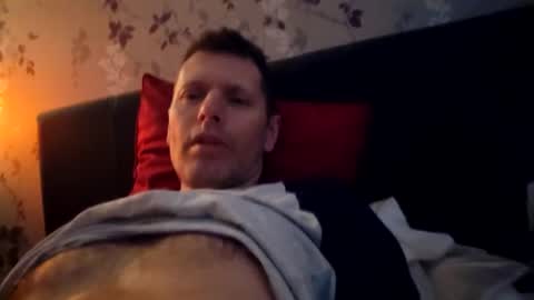 EnglishGuy183 online show from February 2026 07:32:02 AM