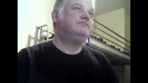 englishguysurrey online show from February 2026 10:13:01 PM