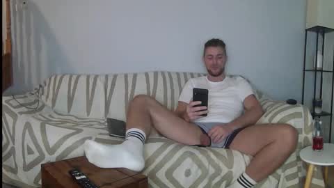 Snapshot of englishladxxx chatting on October 2025 10:01:01 PM Englishladxxx online show from October 2025 10:01:01 PM