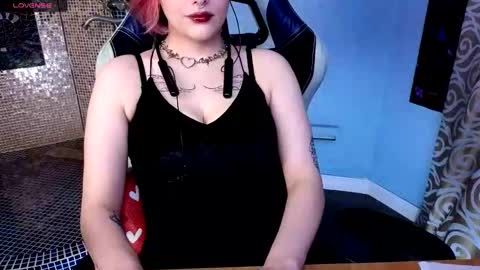 enifery online show from February 2026 06:26:02 PM