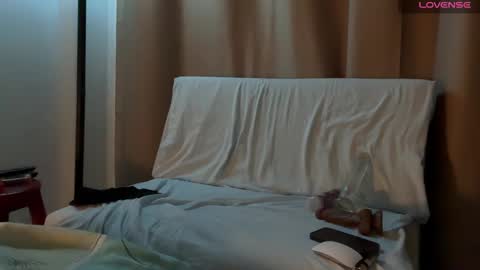 Snapshot of enjoythetrip chatting on February 2025 04:03:02 AM Luke online show from February 2025 04:03:02 AM