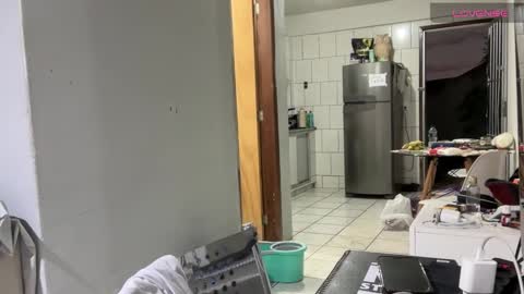 Snapshot of enjoythetrip chatting on March 2025 09:27:02 PM Luke online show from March 2025 09:27:02 PM