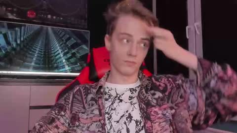 Enker online show from October 2025 08:11:02 PM