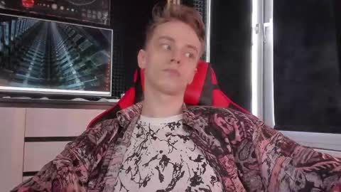 Snapshot of enkeer chatting on October 2025 06:37:02 AM Enker online show from October 2025 06:37:02 AM