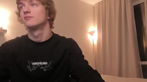 Snapshot of enkeer chatting on November 2025 05:47:01 PM Enker online show from November 2025 05:47:01 PM