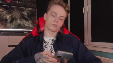 Snapshot of enkeer chatting on November 2025 05:12:01 PM Enker online show from November 2025 05:12:01 PM