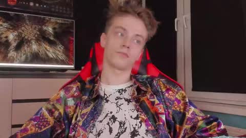 Snapshot of enkeer chatting on December 2025 03:44:01 AM Enker online show from December 2025 03:44:01 AM