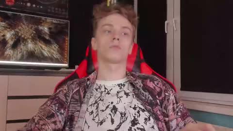 Snapshot of enkeer chatting on December 2025 05:48:01 AM Enker online show from December 2025 05:48:01 AM