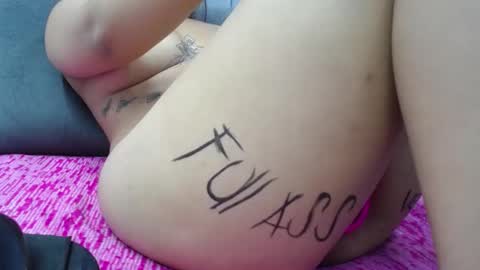 Snapshot of eny_dirty chatting on February 2025 04:14:02 PM Enny Dirty online show from February 2025 04:14:02 PM