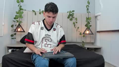 ENZO online show from November 2025 02:40:02 PM