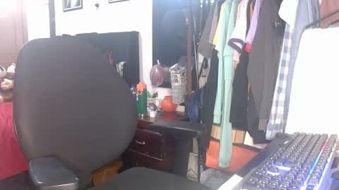 Snapshot of enzoyarack chatting on November 2025 01:55:02 AM enzoyarack online show from November 2025 01:55:02 AM