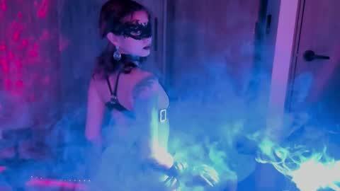 Leyla online show from January 2026 10:02:02 PM