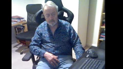 Snapshot of erasmus_d chatting on November 2025 05:34:02 PM erasmus_d online show from November 2025 05:34:02 PM