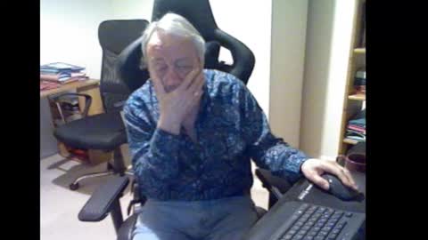 Snapshot of erasmus_d chatting on November 2025 06:51:02 PM erasmus_d online show from November 2025 06:51:02 PM