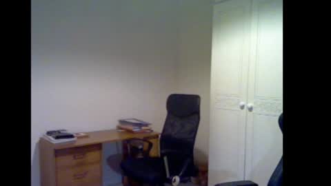 Snapshot of erasmus_d chatting on December 2025 06:23:01 PM erasmus_d online show from December 2025 06:23:01 PM