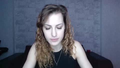 Erdbeeren mit Sahne online show from February 2025 06:03:01 AM