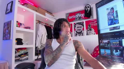 Snapshot of eren_blade_ chatting on October 2025 08:54:02 PM Tht BOSS Eren online show from October 2025 08:54:02 PM