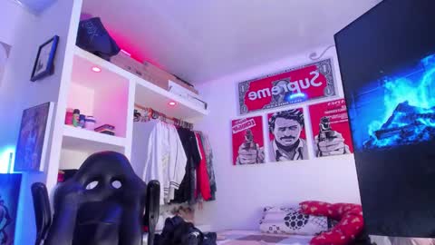 Snapshot of eren_blade_ chatting on November 2025 12:20:02 AM Tht BOSS Eren online show from November 2025 12:20:02 AM