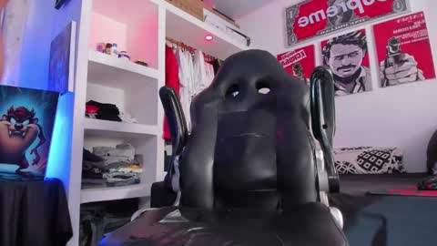 Snapshot of eren_blade_ chatting on November 2025 10:48:01 PM Tht BOSS Eren online show from November 2025 10:48:01 PM