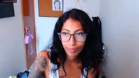 sofia online show from April 2026 05:52:02 PM