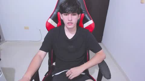 eren_tatakae online show from December 2025 07:40:02 PM